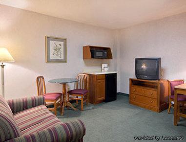 Elkins Inn And Suites 部屋 写真