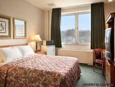 Elkins Inn And Suites 部屋 写真
